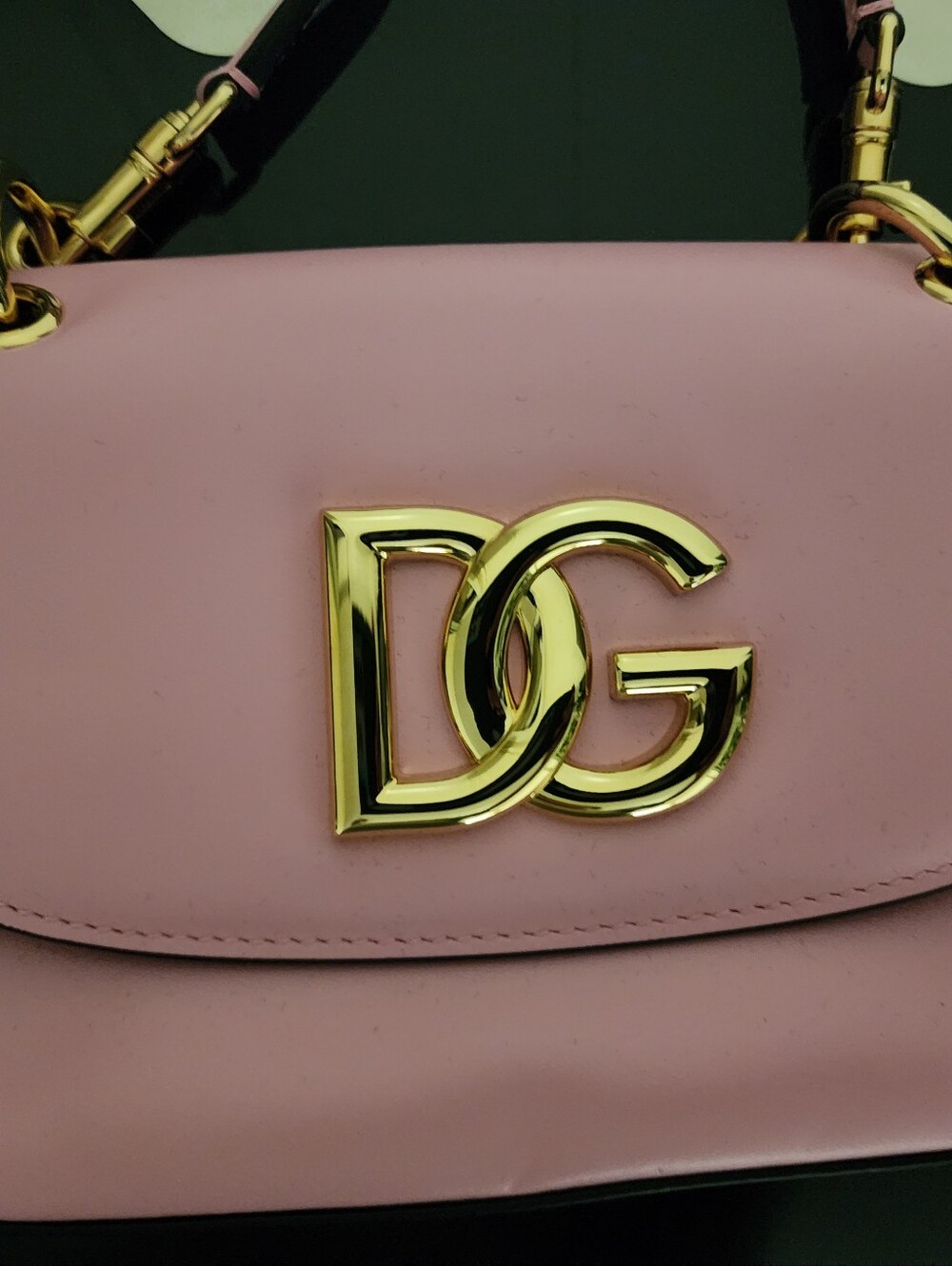 ‼️ON SALE‼️New Dolce & Gabbana Pastel Pink DG Crossbody Bag with Gold Hardware - Picture 6 of 16